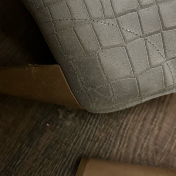 Grotesque size 7.5 (38 Euro) snake print 2 tone (intentional shading toes) GUC - Picture 15 of 16